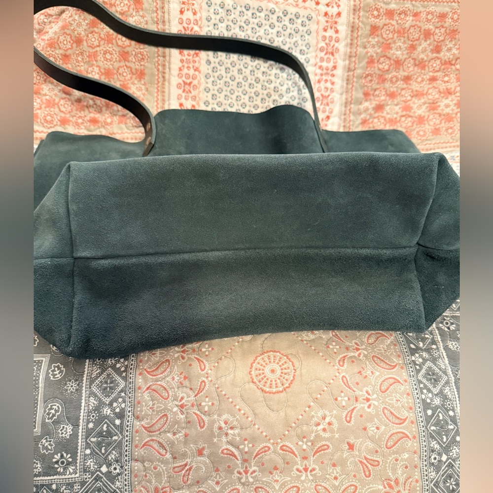 Portland Leather Goods Tote - Picture 4 of 6